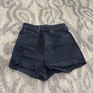 Denim Forum cutoff denim shorts size 25